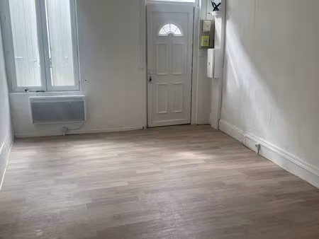 location maison de ville 68m2