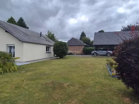 maison avec bâtiment indépendant