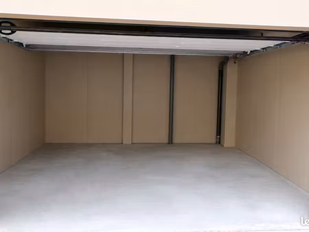 garage 27m2 proche centre