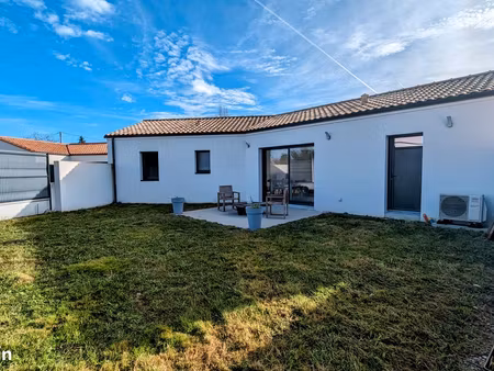 sainte-pazanne - location meublée, maison de 92 m², 3 chambres