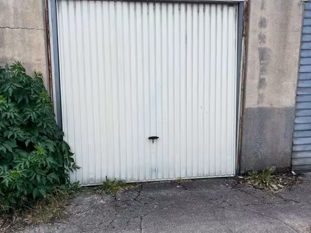 loue garage proche rue des minimes et rue pont de tilly