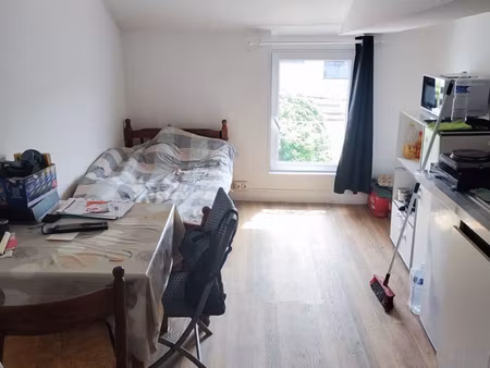 studio meublé le mans (eau,chauffage ,élec compris)