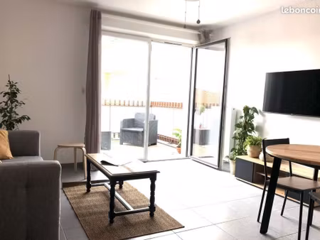 superbe t3 meublé avec terrasse et parking proche métro-rocade