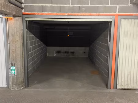 garage à louer