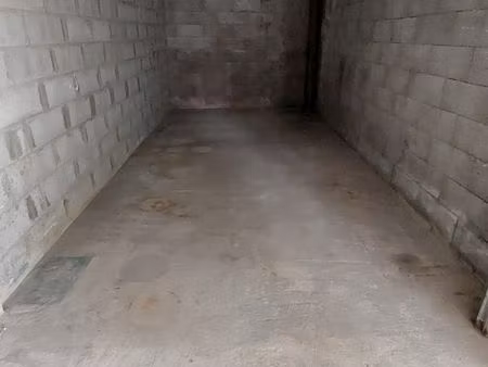location garage dans un bâtiment fermé