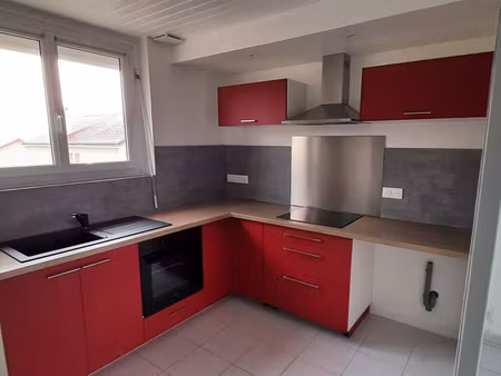 grand appartement 3 chambres avec terrain les herbiers