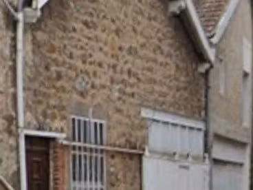 dépôt / garage de 50m2