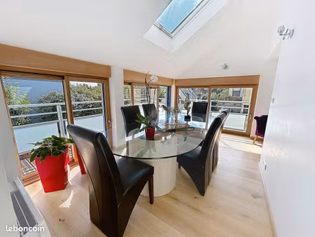 studio 5 pièces 121 m²