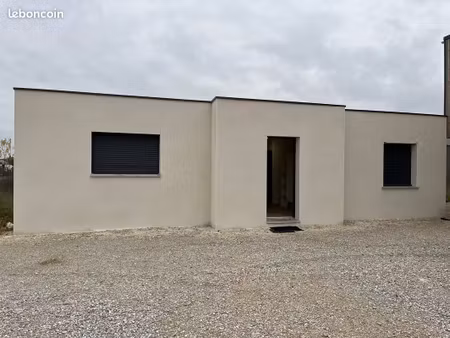 loue maison t3 70m2
