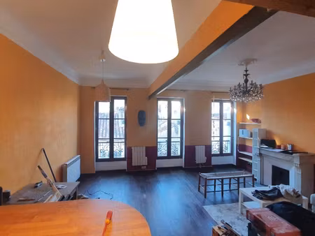 à louer – appartement t2 de 55 m² – marseille 13001 – lumineux, spacieux et équipé – sans 