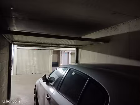 proche des allées provençales garage