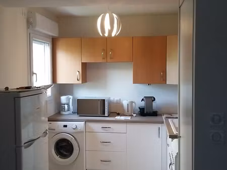 beau t3 meublé avec balcon et parking souterrain