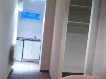 studio 14 m² à louer à bron – idéal étudiant – 590 cc
