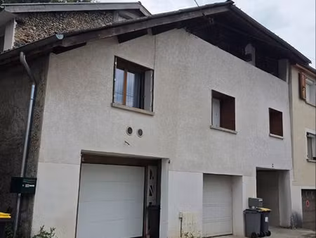 maison de village t2 meublée+garage