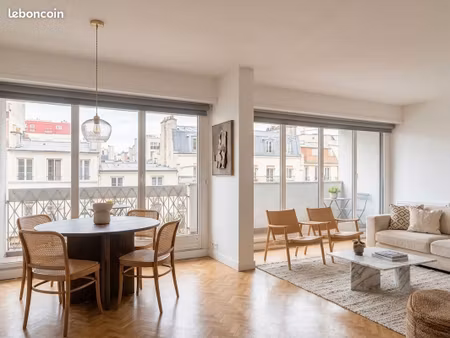 appartement traversant de 4 pièces lumineux avec balcon