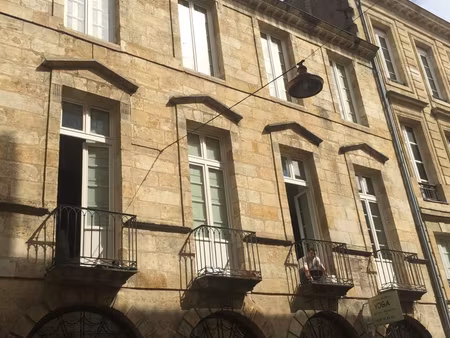 t3 centre bordeaux quartier st pierre