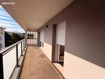 appartement 3 pièces 64 m²