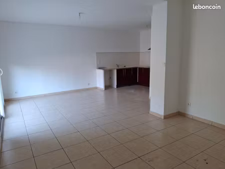 villa 4 pièces 81 m²