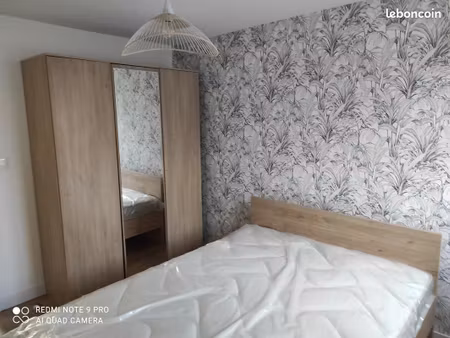 t2 meuble / 26 m2 / terrasse / parking