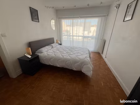 t2 meublé 52 m² - parking privé - balcon 6 m² - résidence sécurisée avec gardien