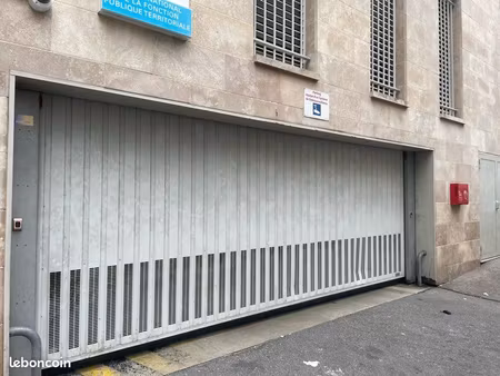 garage ferme place de parking