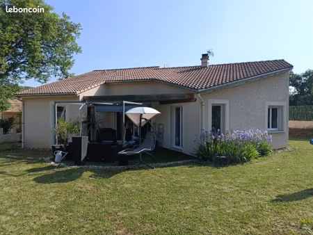 villa 4 chambres + terrain clos