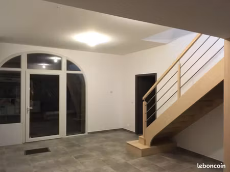 a louer fermette rénonvée en 2017