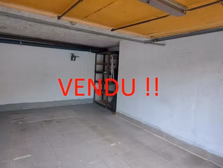 parking/box 18 m² le pont-de-claix