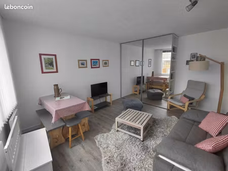 studio 1 pièce 32 m²