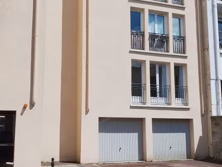 particulier vends grand 2 pieces caen