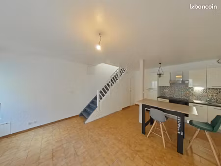 maison de ville 3 pièces 60 m²