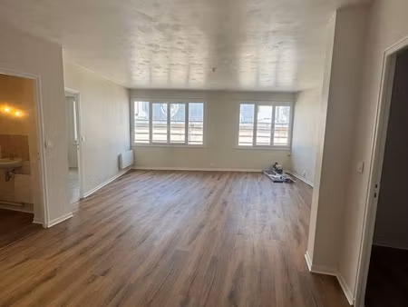 appartement t3 92m² centre ville du mans