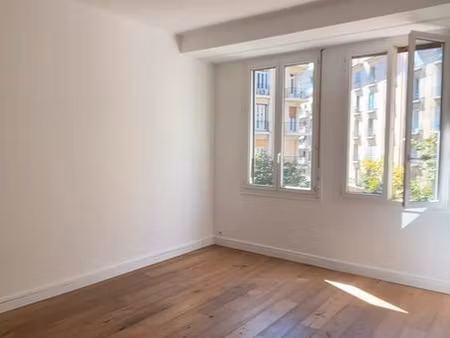 appartement t3 balcon -garage possible -avenue foch 13004