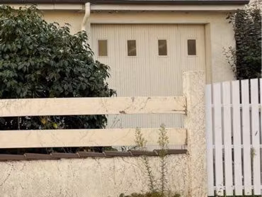 loue grand garage possibilité garde meuble