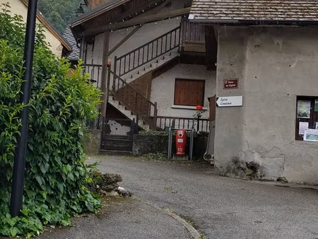 location maison de village