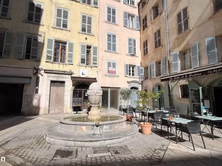 local commercial 27 m²