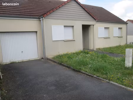 maison avec garage et terrain