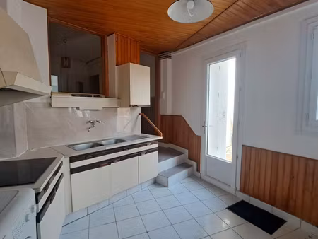 loue maison meublée 1700 euros