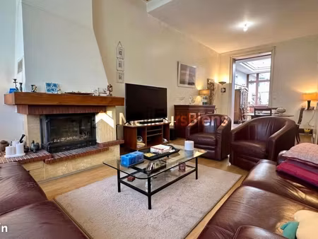 maison 6 pièces 146 m²
