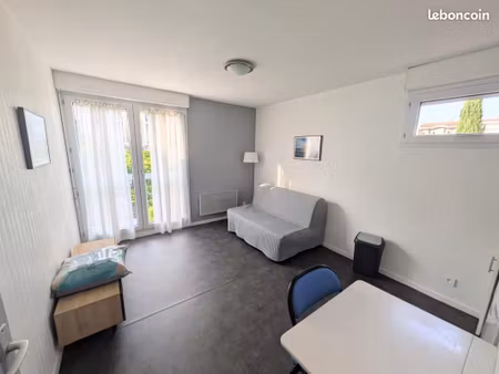 studio 1 pièce 19 m²