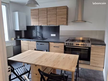 appartement t3 meublé lumineux de 52m² entièrement rénové en centre-ville