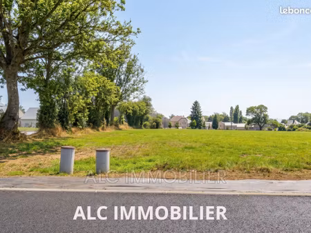 terrain 622 m² saint-cyr-en-pail