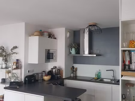 t2 meublé résidence sécurisée vieux lille +/- parking sous-sol