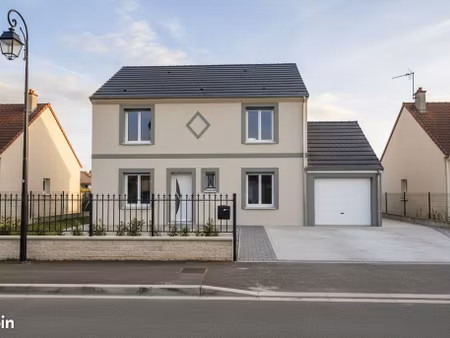 maison 5 pièces 104 m²