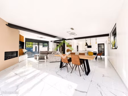 maison 4 pièces 175 m²