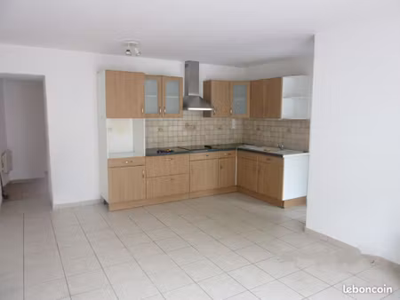 assat maison mitoyenne t3 de 70 m² + garage