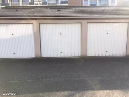 garage/box 13 m² evreux