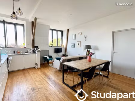 chambre 1 pièce 13 m²
