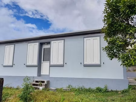 villa 5 pièces 75 m²