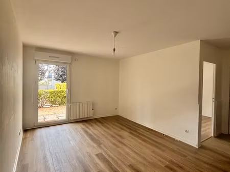 f2 de 33m² avec jardin